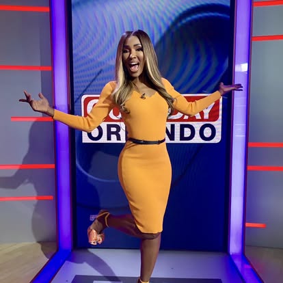 DANIELLE KNOX
